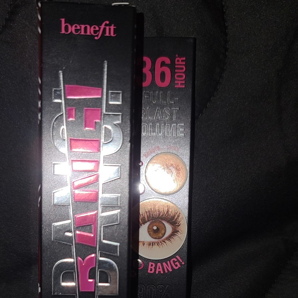 Benefit Mascara - Picture 2 of 16